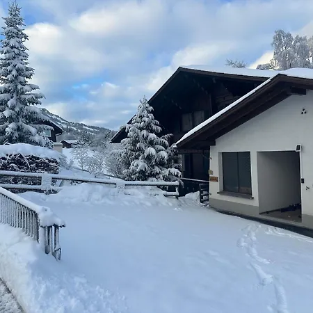 Finkenwiese - Fuer 8 Erwachsene Und 5 By Interhome * Zweisimmen