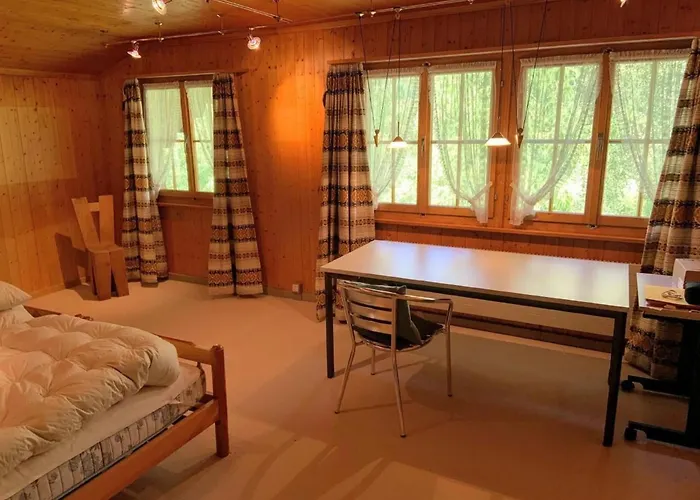 Finkenwiese - Fuer 8 Erwachsene Und 5 By Interhome Zweisimmen