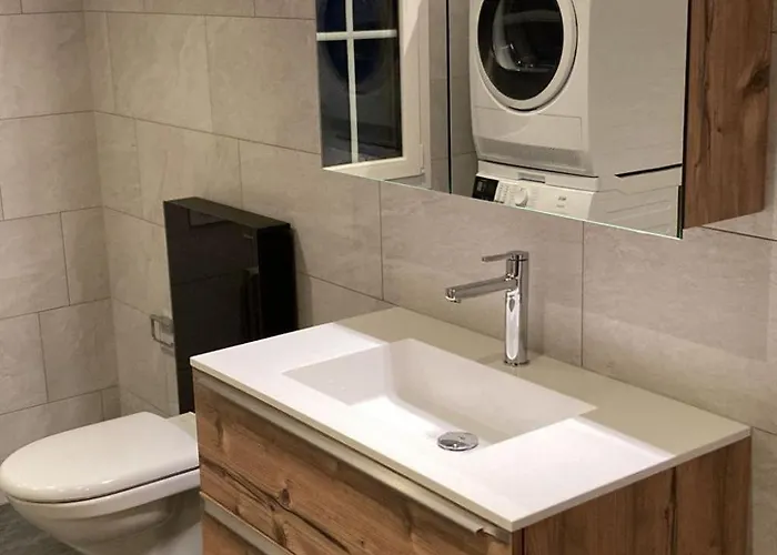 Finkenwiese - Fuer 8 Erwachsene Und 5 By Interhome